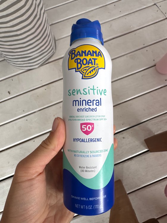 Banana Boat Sensitive mineral Hypoallergenic Sunscreen Spray SPF 50+ 6oz