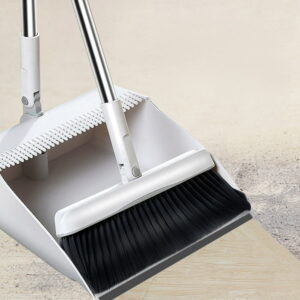 Broom & scoop