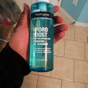 Neutrogena Hydro Boost Hydrating Cleansing gel 5.0oz f/f